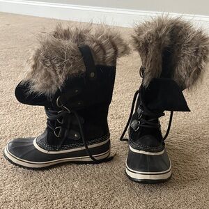 Sorel Black and Cream Boots with Faux Fur